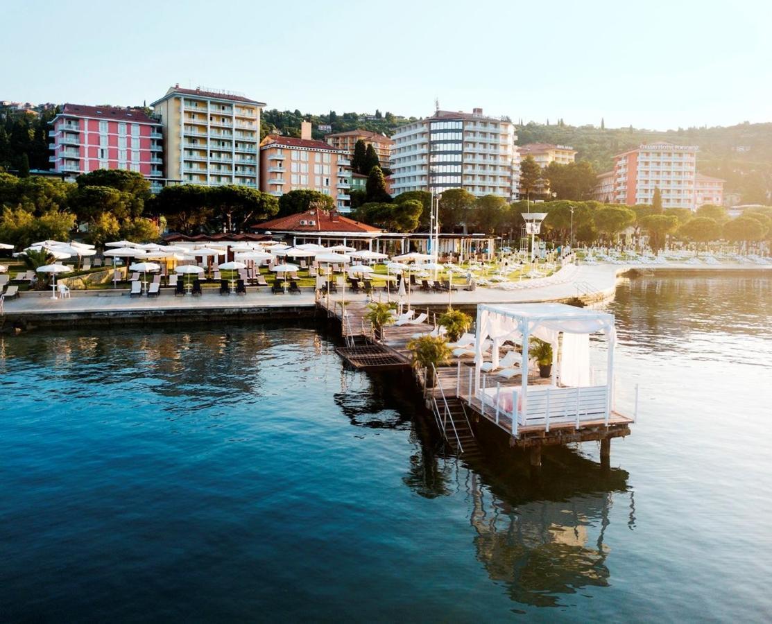 Moon Bay Apartment - Free Large Parking Portorož Kültér fotó